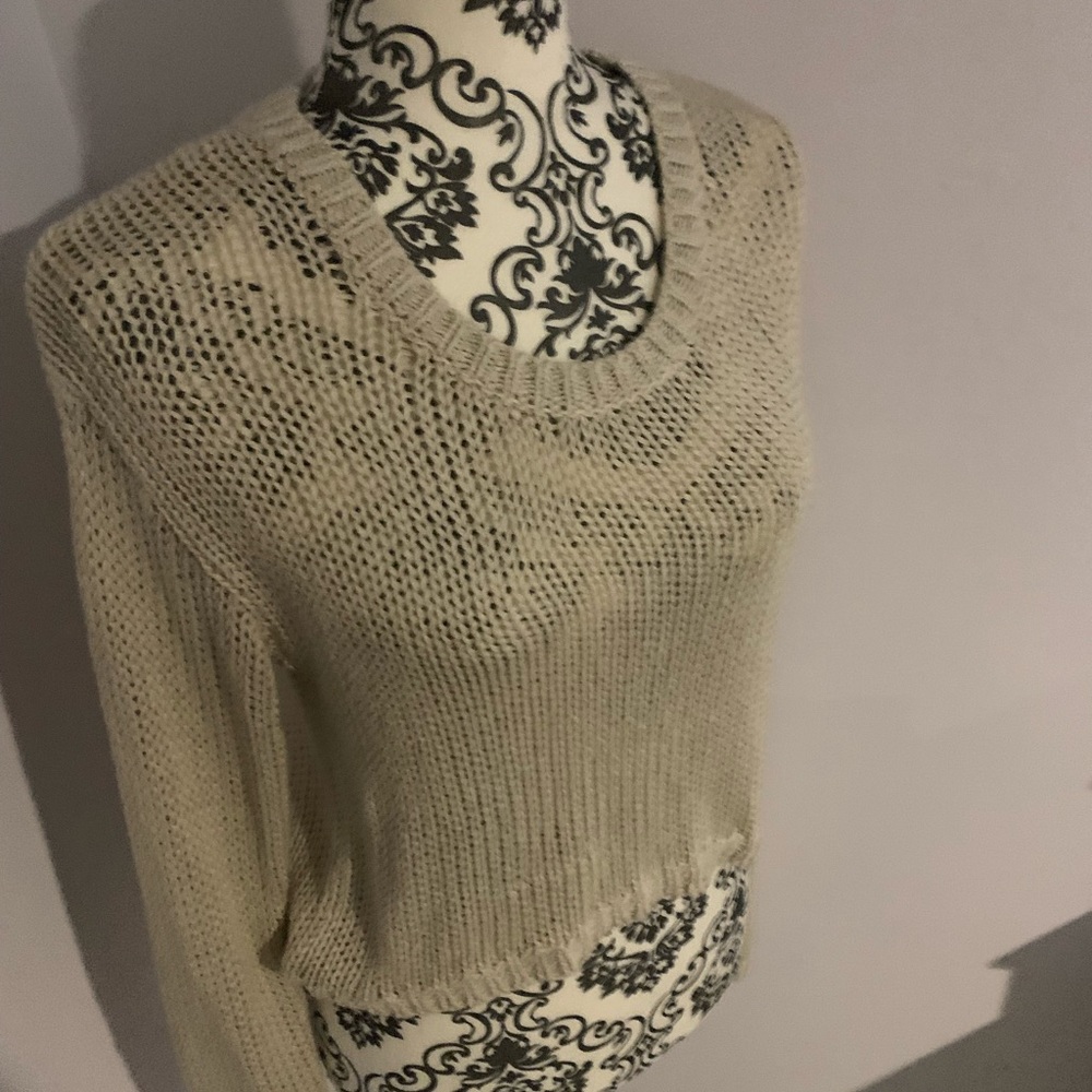 Woven / mesh style Sweater